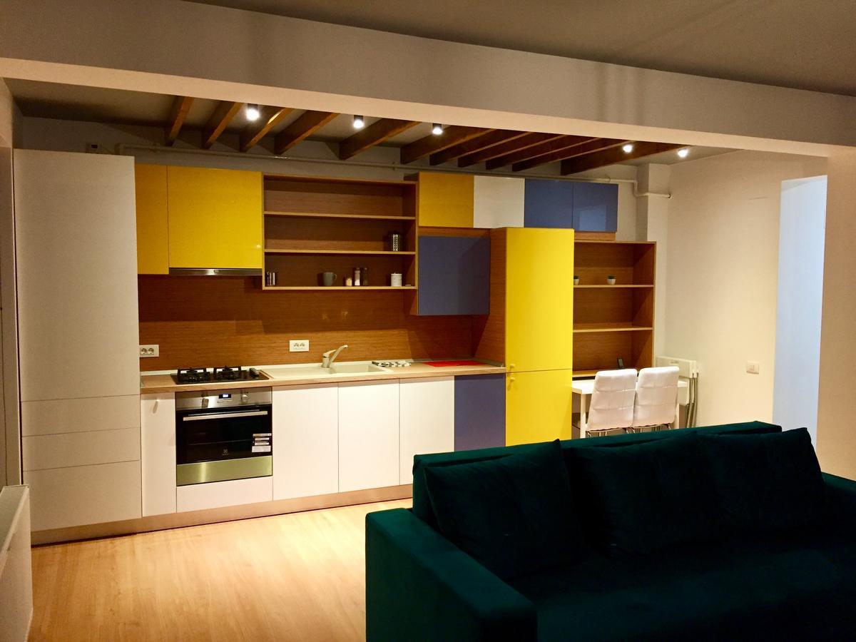 Apartament Aty Navodari Bagian luar foto