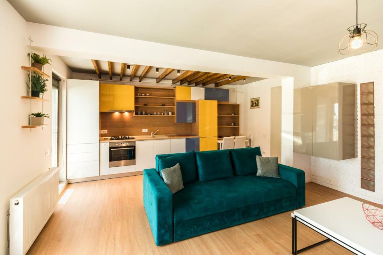 Apartament Aty Navodari Bagian luar foto